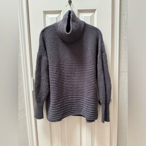 XL Simply Vera Vera Wang Purple Metallic Sweater